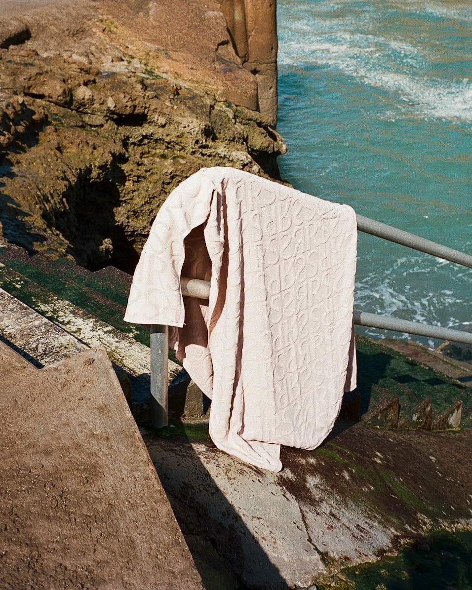 Monogram beach towel - Beach towel 100x180 cm I Ivory 1 - Rabens Saloner