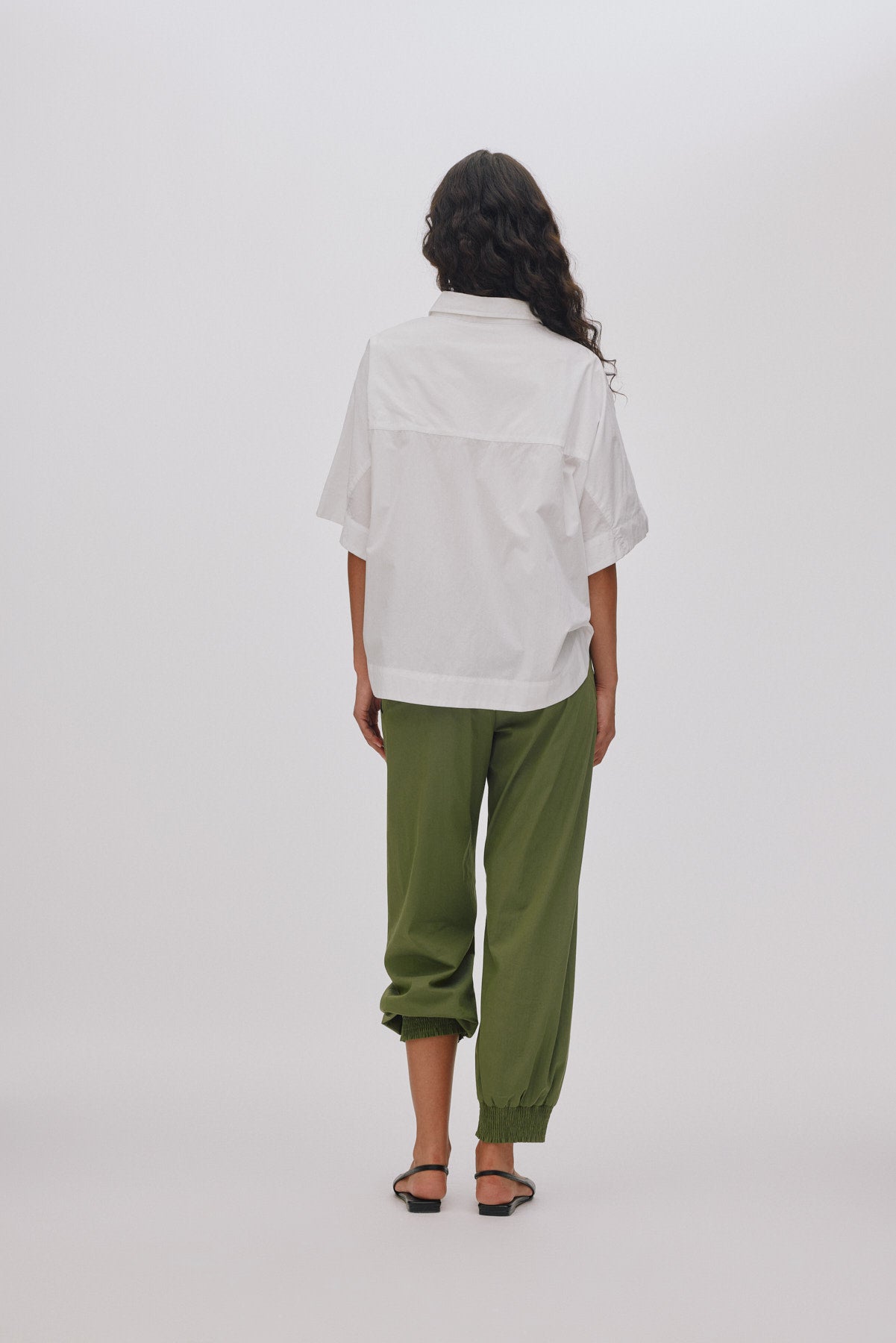 Berte - Poplin curved hem shirt I Vertiver 6 - Rabens Saloner