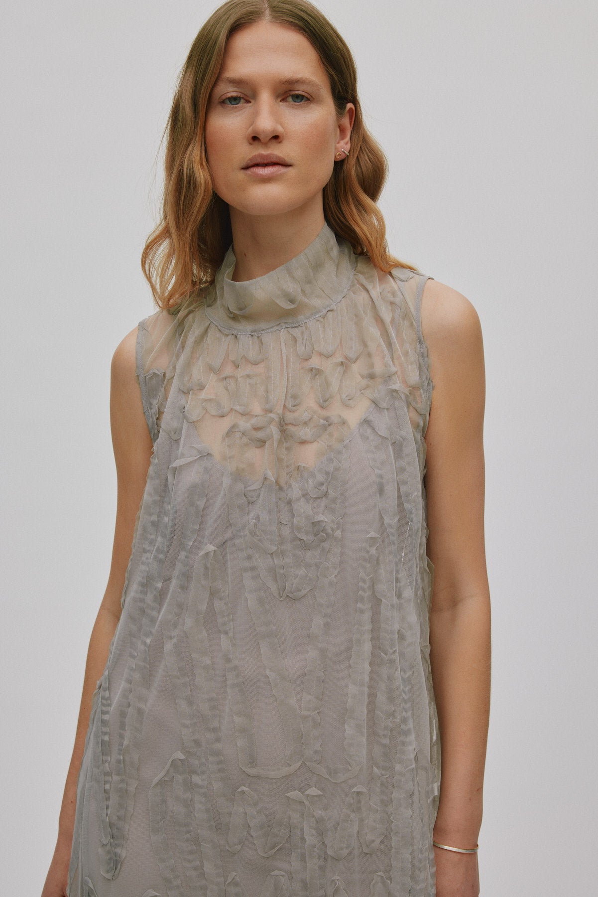 Allison - Splash netting long dress I Silver grey 3 - Rabens Saloner