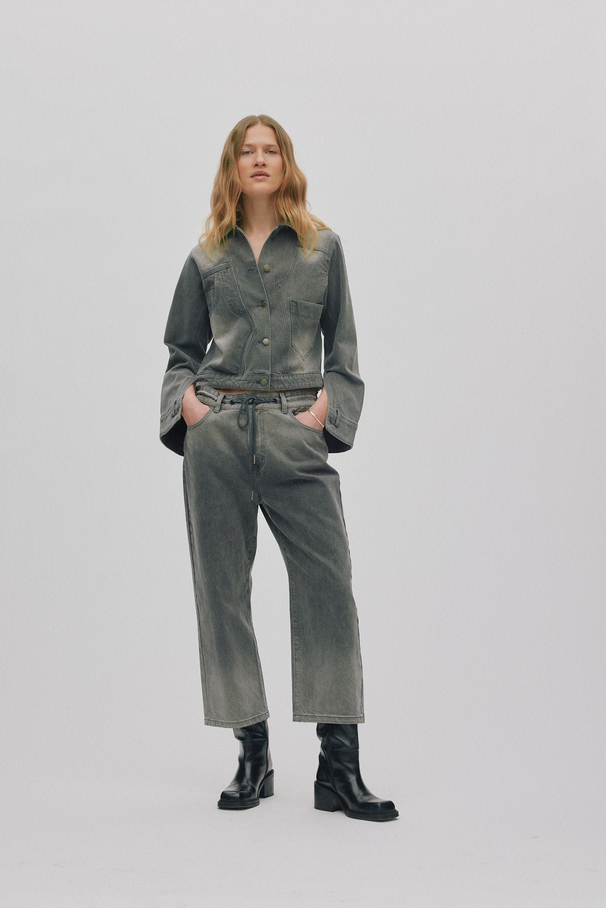 Janny - Grey denim jacket I Washed grey 1 - Rabens Saloner