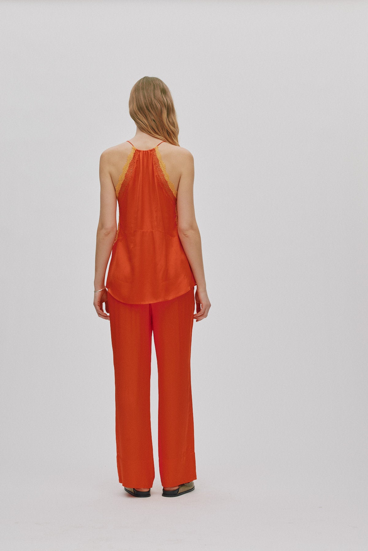 Alisa - Contrast lace wide leg pants I Deep mandarin 4 - Rabens Saloner