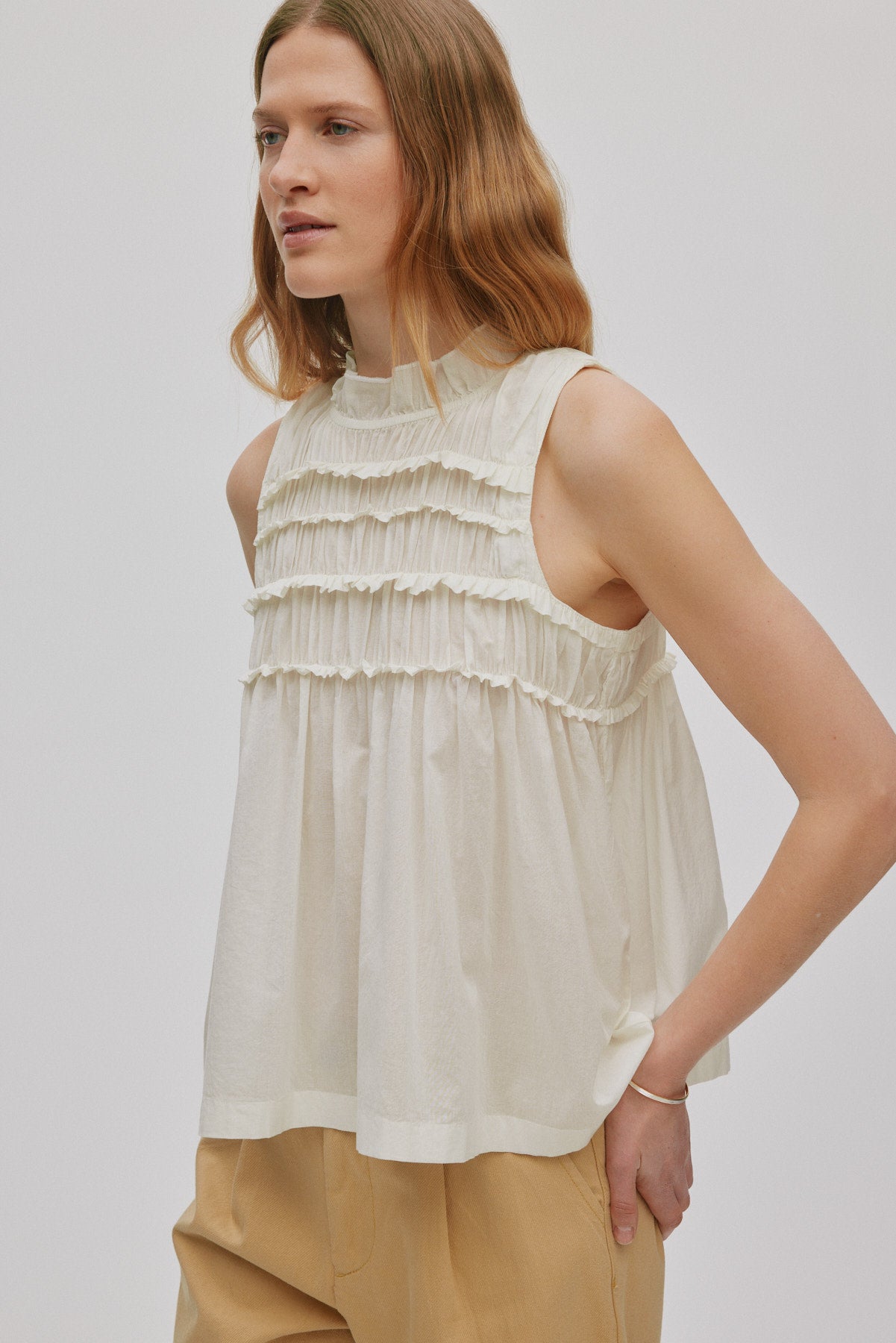 Pia - Voile frill halter top I Chalk 3 - Rabens Saloner