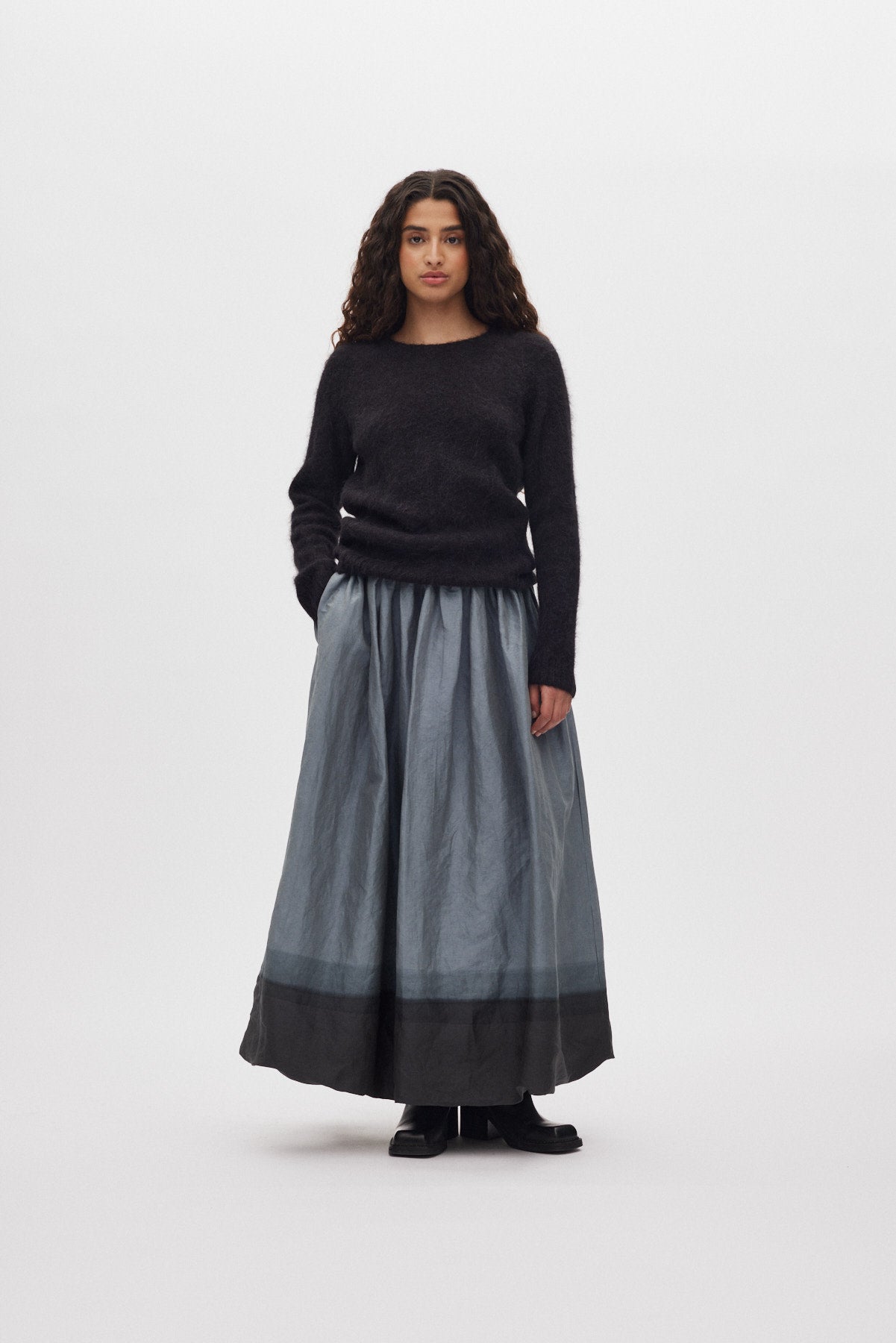 Almas - Horizon full skirt I Grey/black Grey/black XS 1 - Rabens Saloner