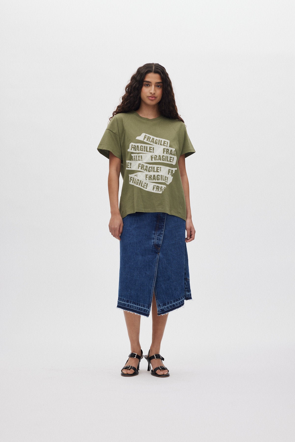 Ary - Fragile boxy t-shirt I Green 2 - Rabens Saloner