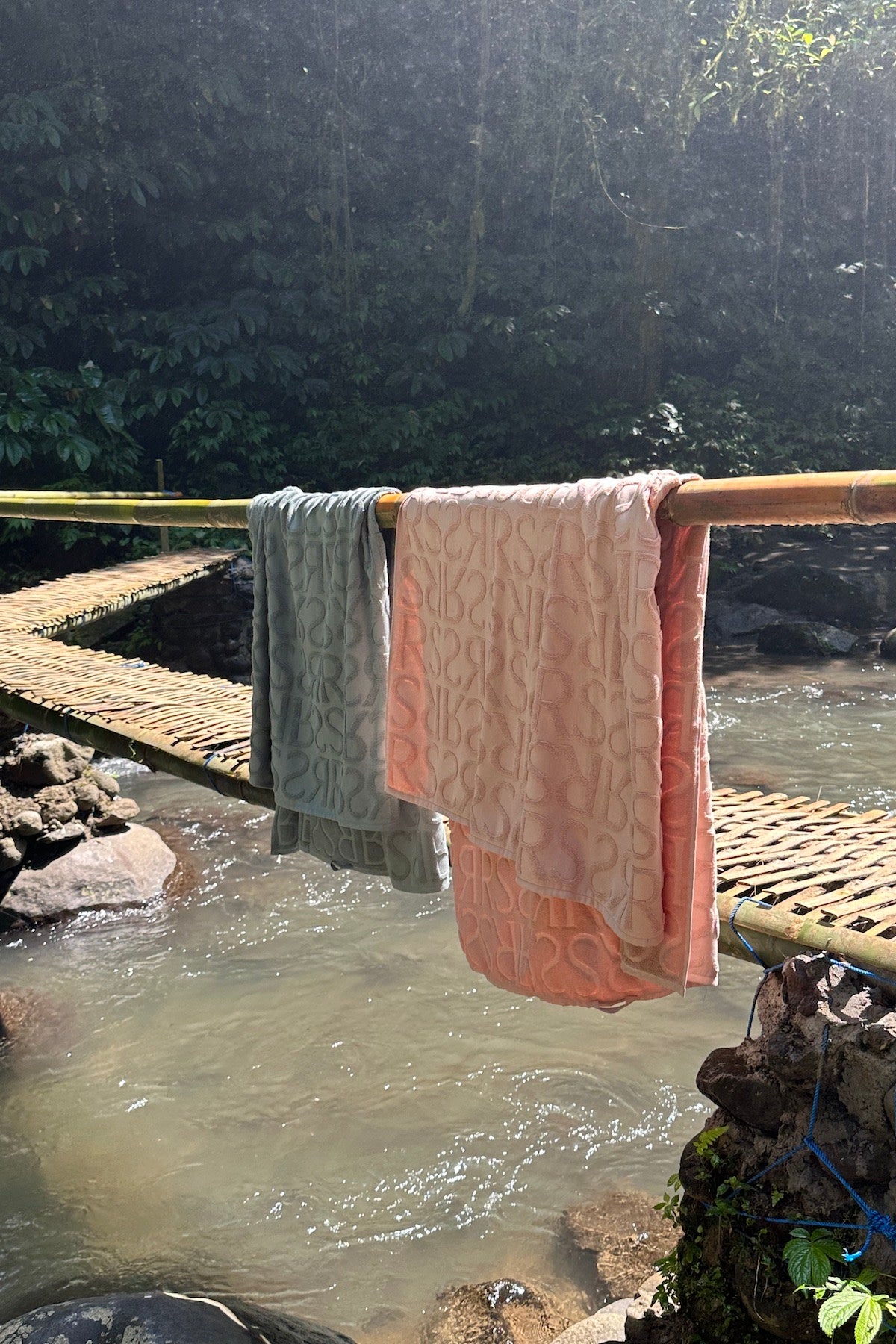 Monogram bath towel - Bath towel 100x150 cm I Rose 4 - Rabens Saloner
