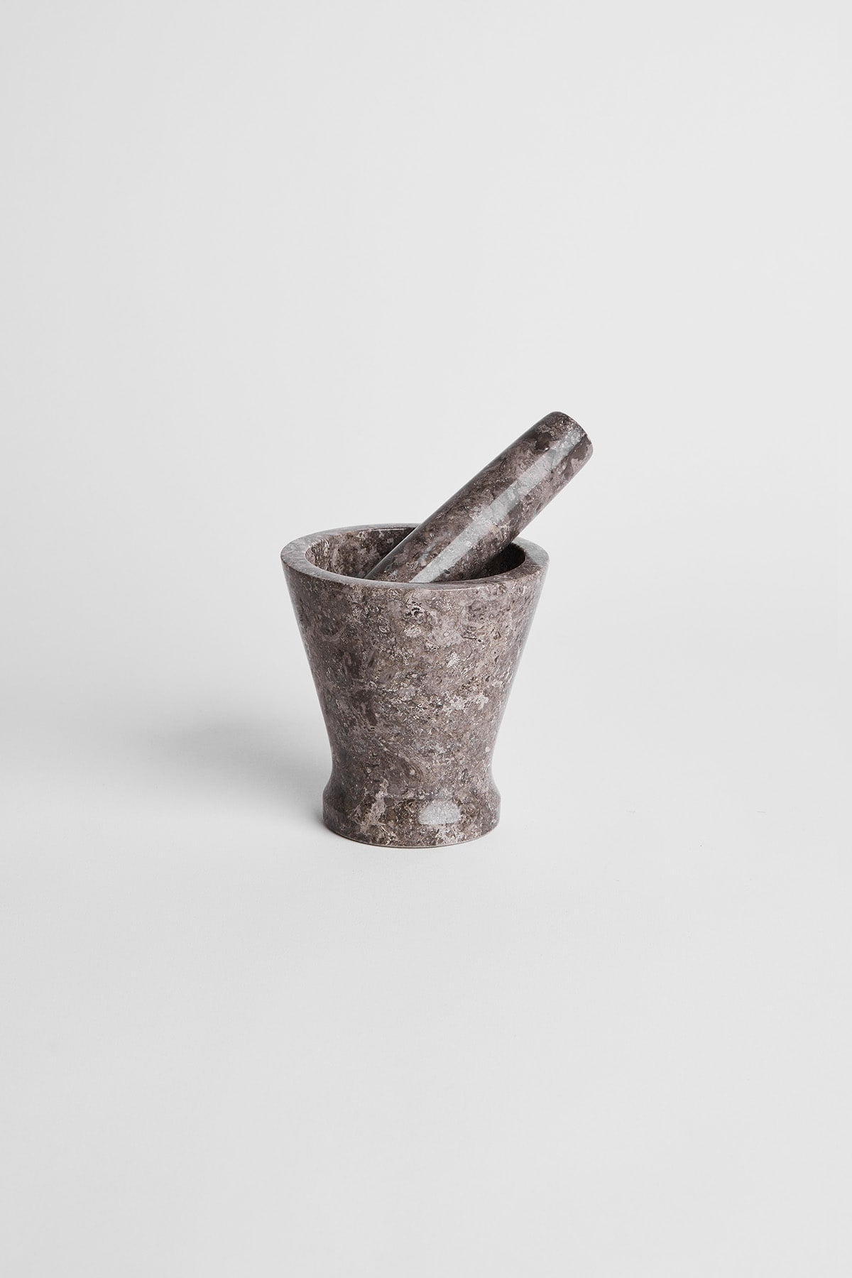 Small Marble Mortar - Rabens Apartment I Light Grey Light Grey H: 10 cm Ø: 10 cm 1 - Rabens Saloner