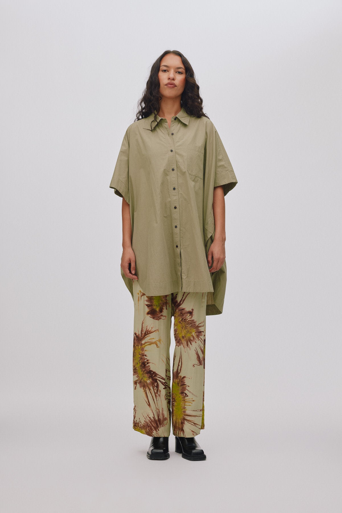 Berta - Poplin curved hem shirt dress I White 3 - Rabens Saloner