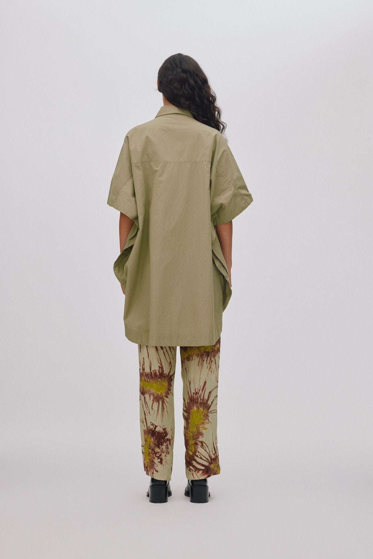 Berta - Poplin curved hem shirt dress I Vertiver 4 - Rabens Saloner