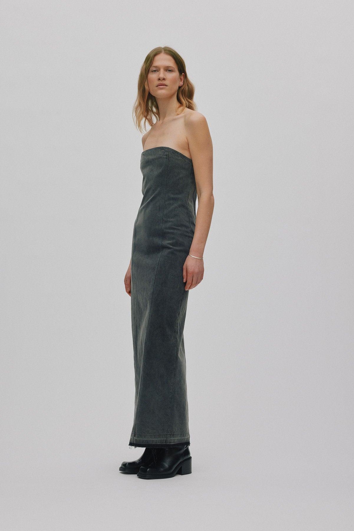 Anizette - Grey denim fitted dress I Washed grey 1 - Rabens Saloner