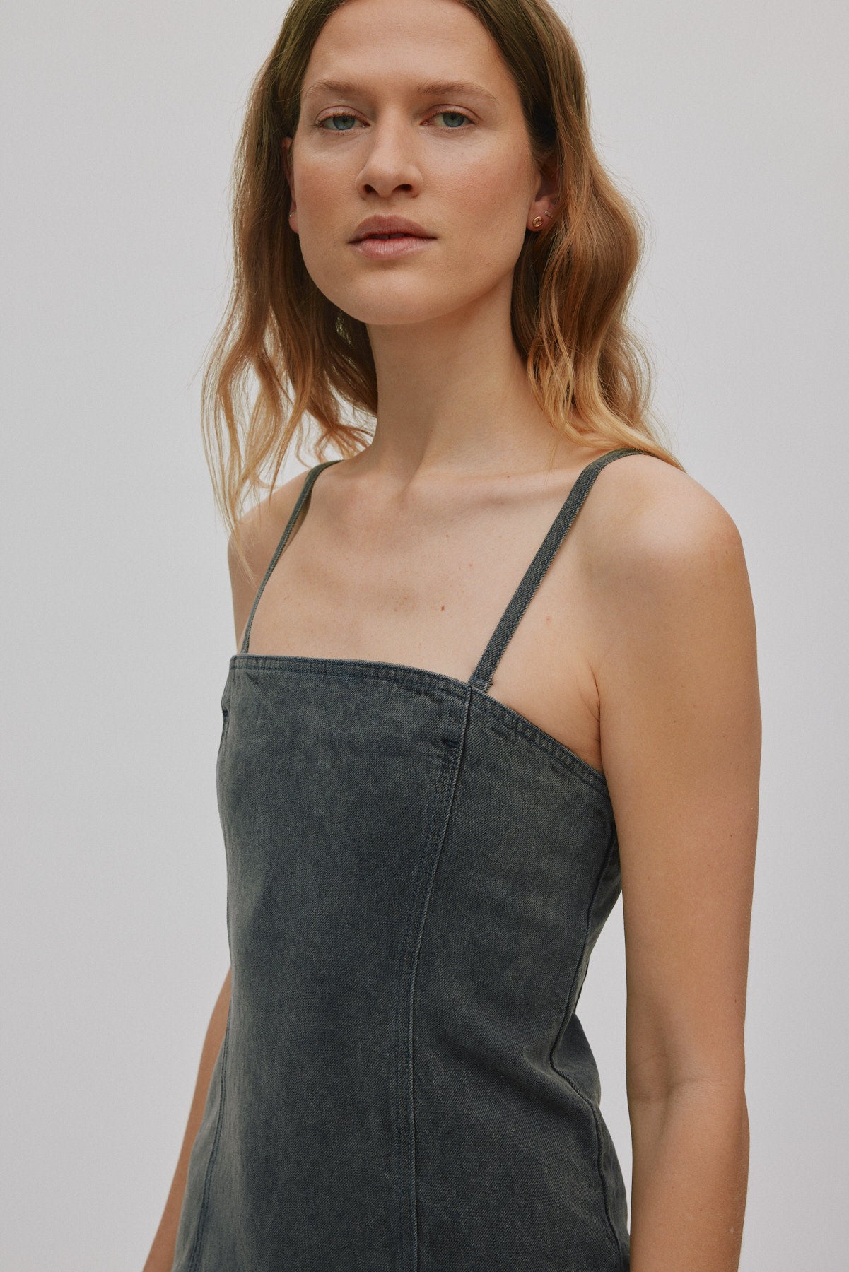 Anizette - Grey denim fitted dress I Washed grey 2 - Rabens Saloner