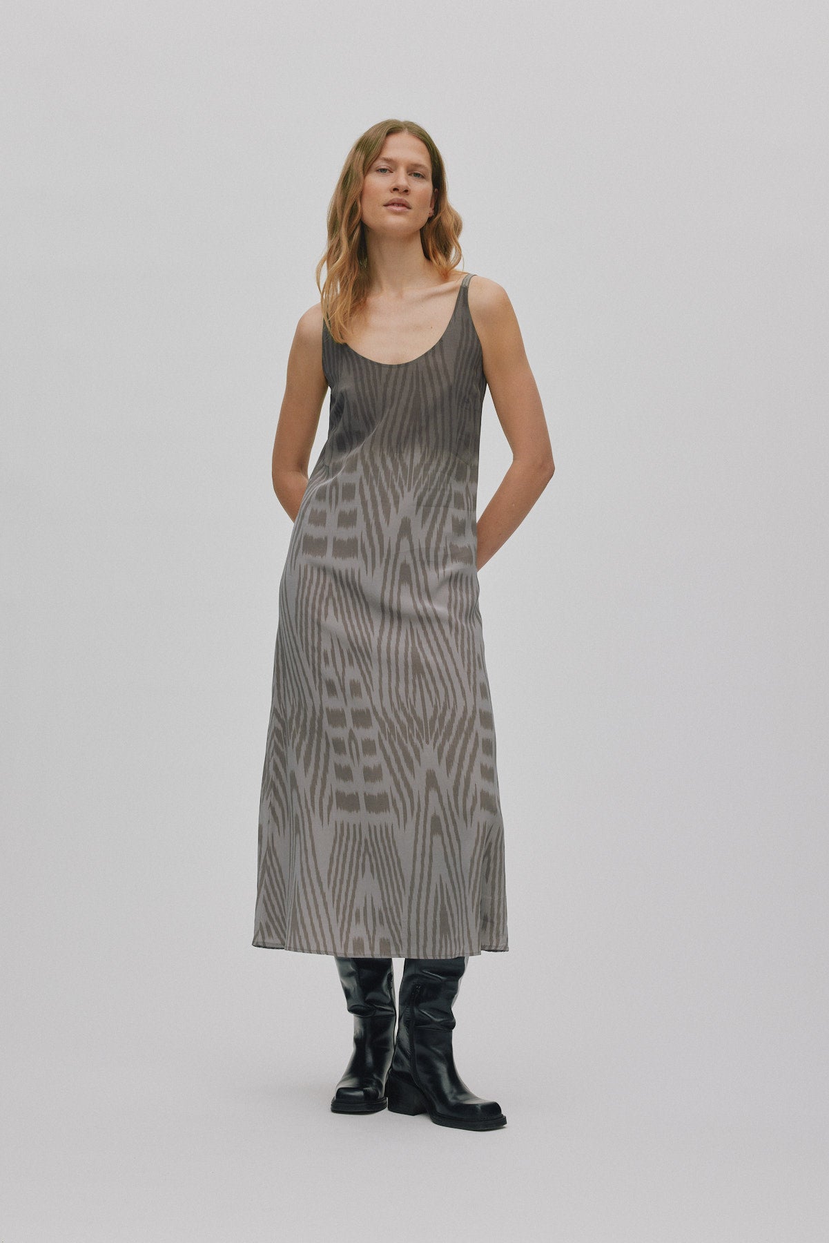 Maice - Ombre ikat slim string dress I Asphalt combo 2 - Rabens Saloner