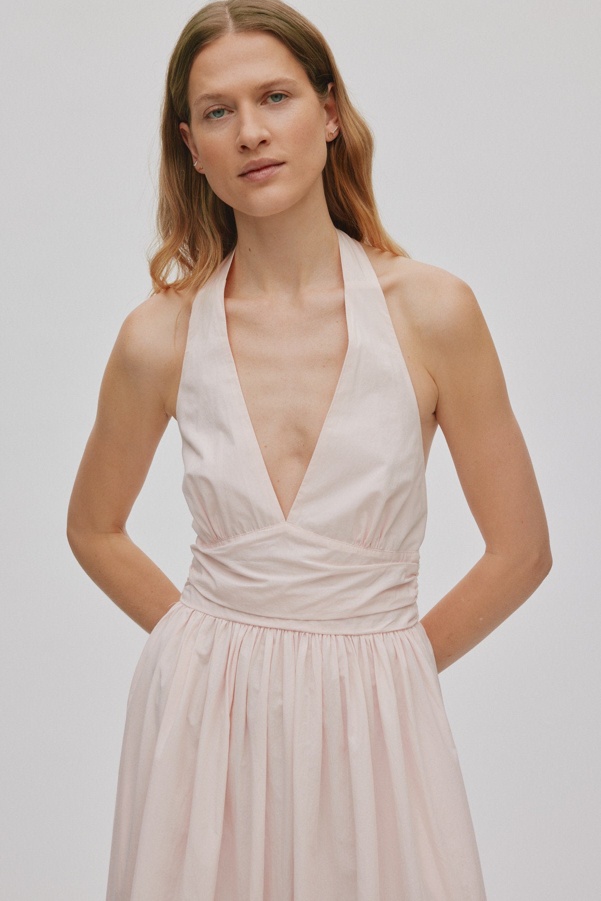 Izette - Poplin halter dress I Light rose 5 - Rabens Saloner