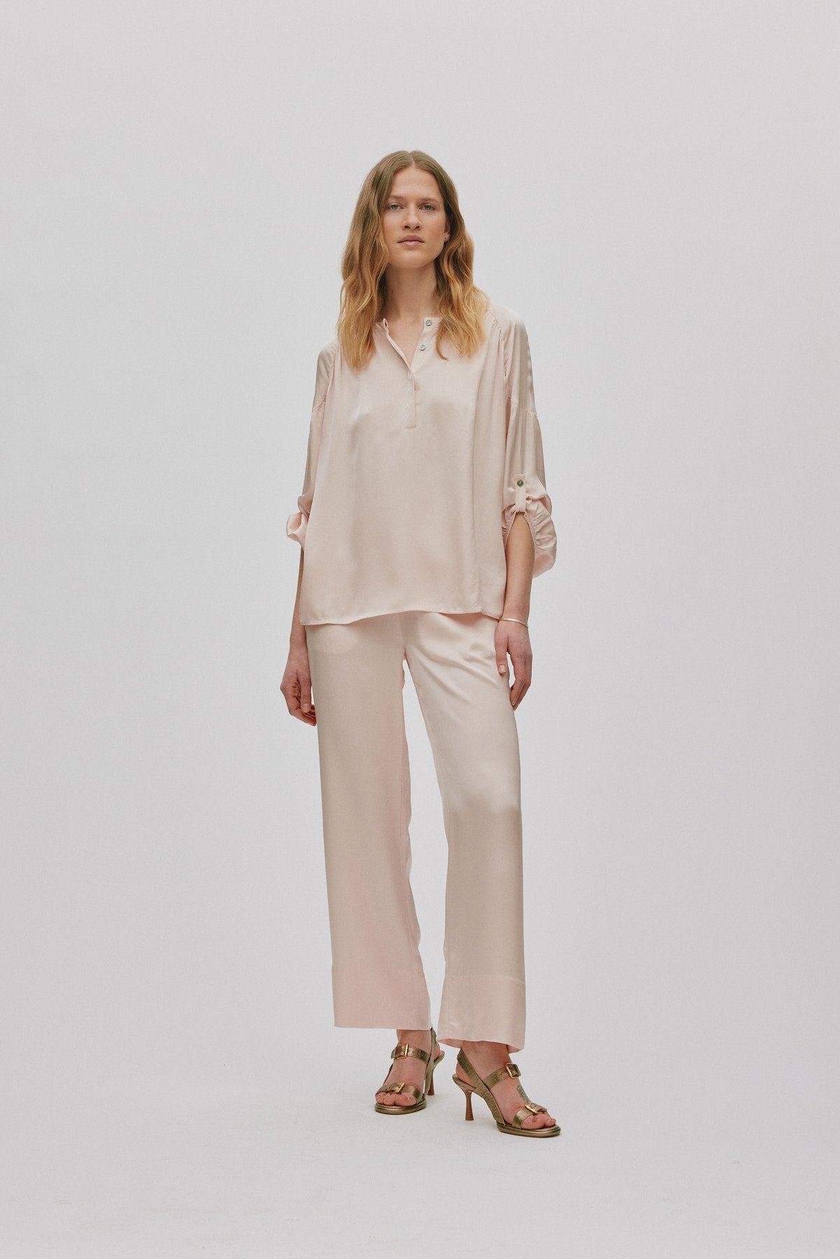 Alisa - Contrast lace wide leg pants I Light rose 4 - Rabens Saloner