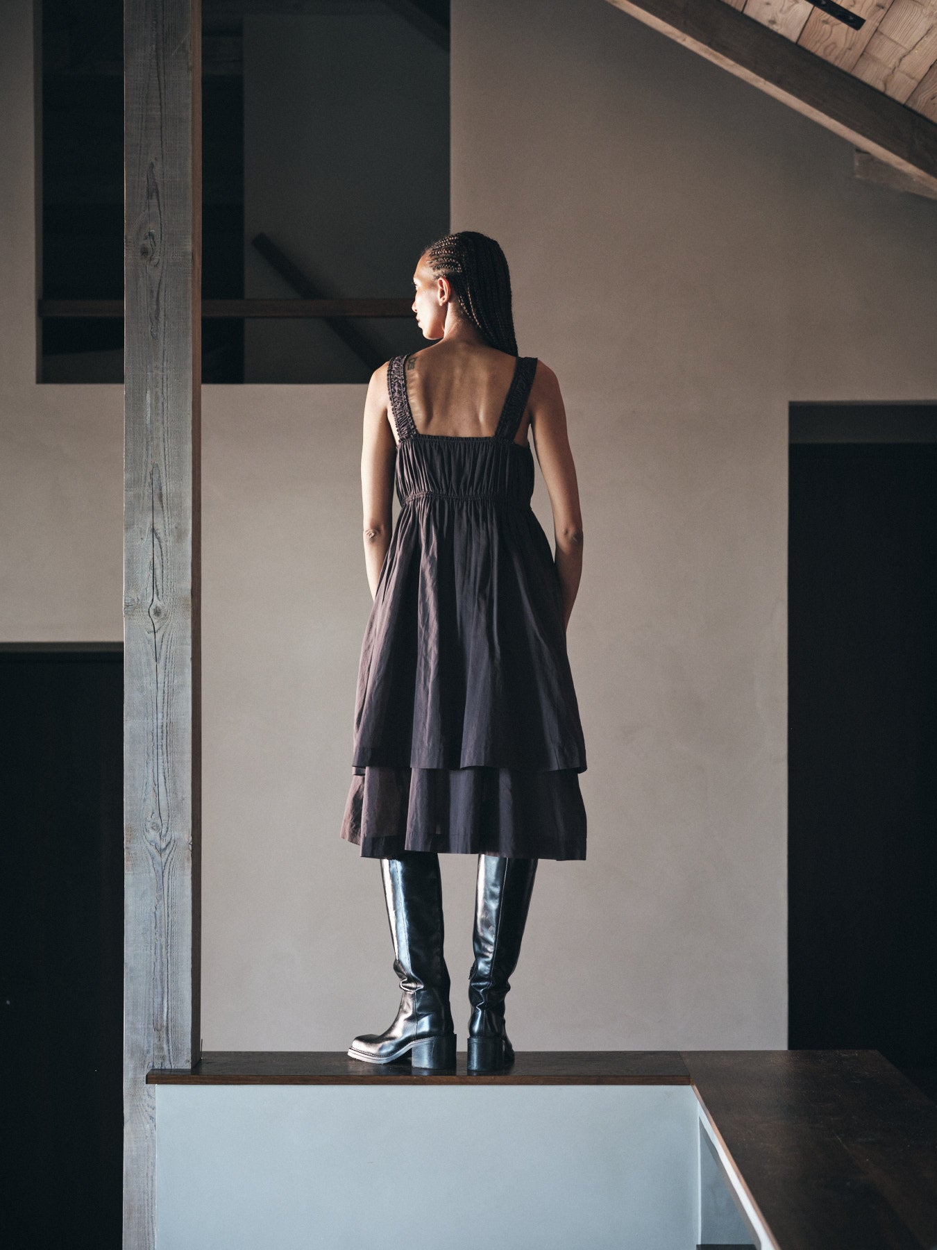 Gabi - Multi layer short dress I Liquorice 8 - Rabens Saloner