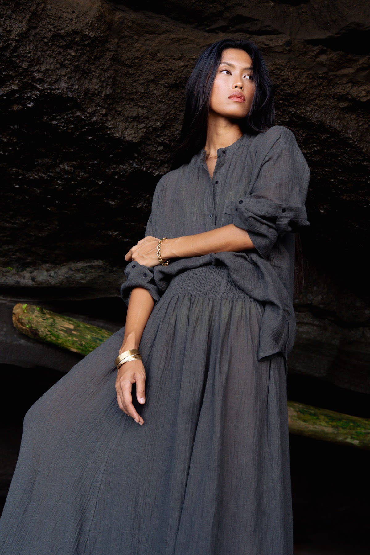 Bobbies - Crinkled oversize shirt I Faded black 7 - Rabens Saloner