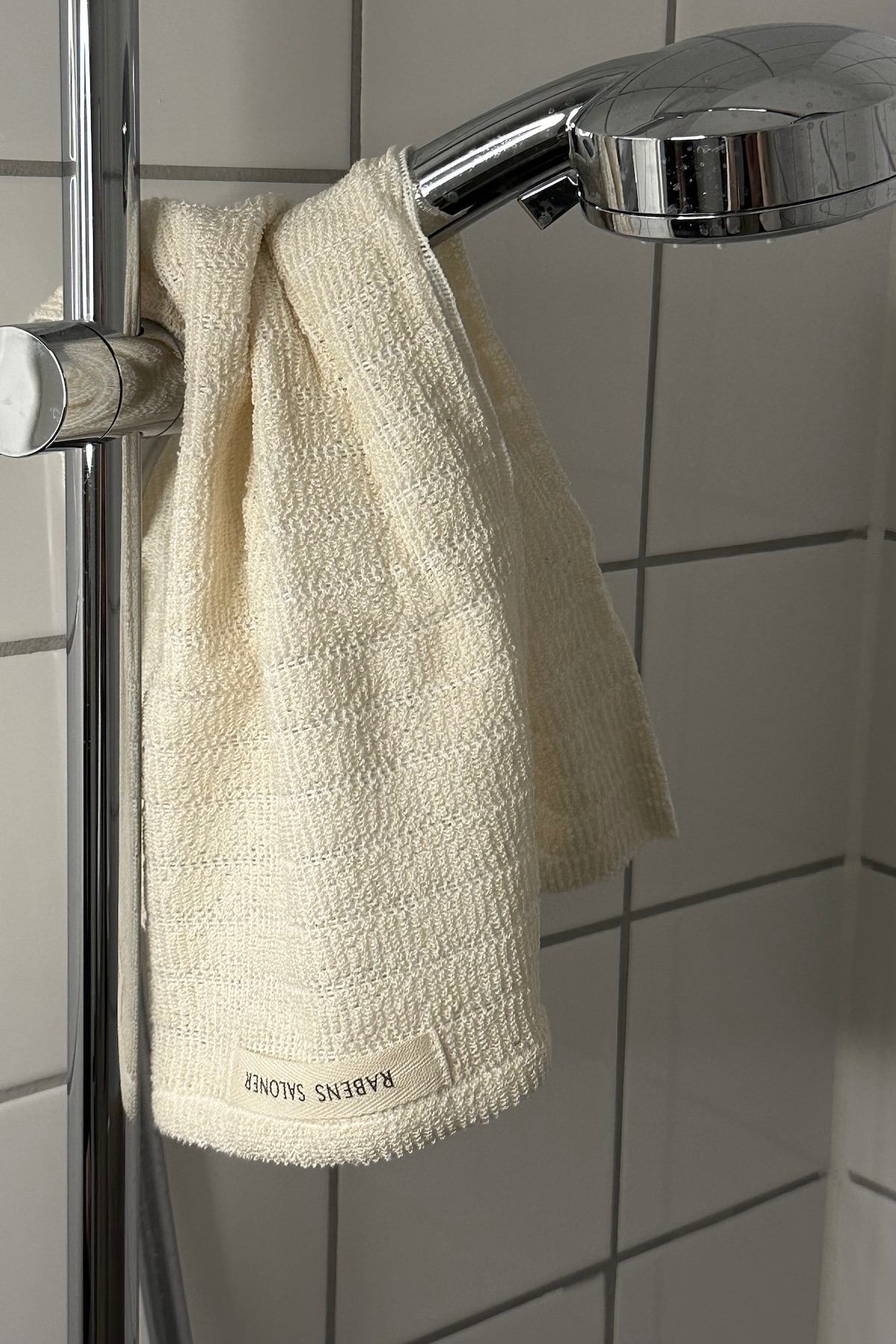 Exfoliating towel - Exfoliating towel I Creme 7 - Rabens Saloner