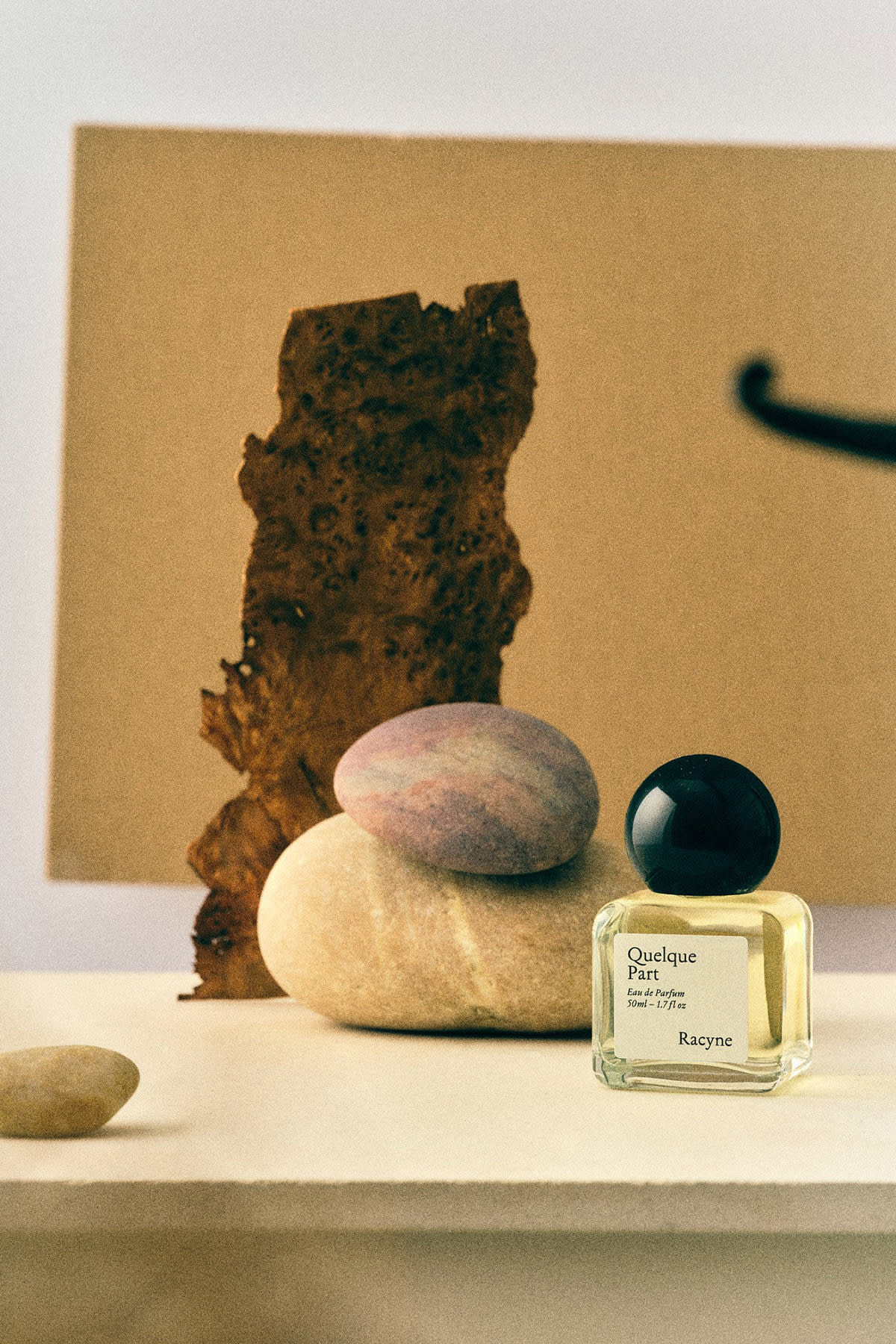 Eau de Parfume - Racyne I Quelque Part 4 - Rabens Saloner